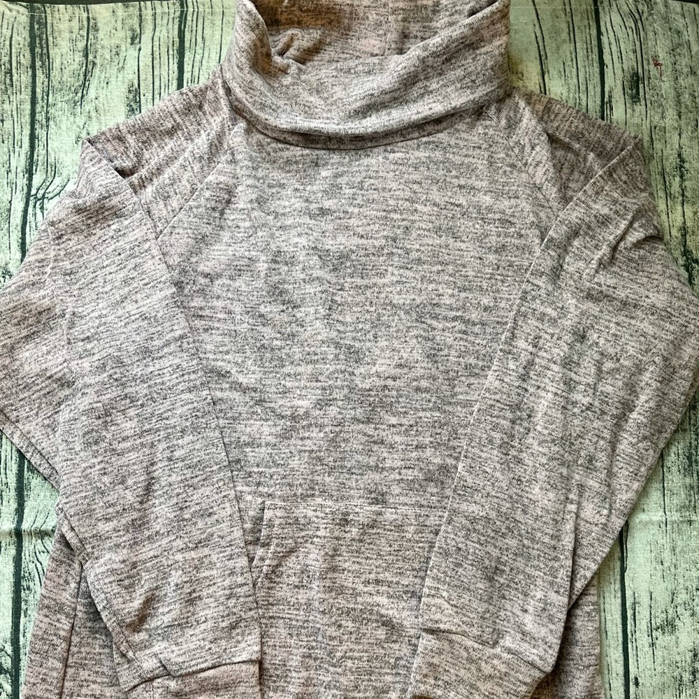 Cowl-neck sweatshirt